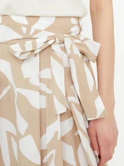 Ausgestellter Wickelrock Beige