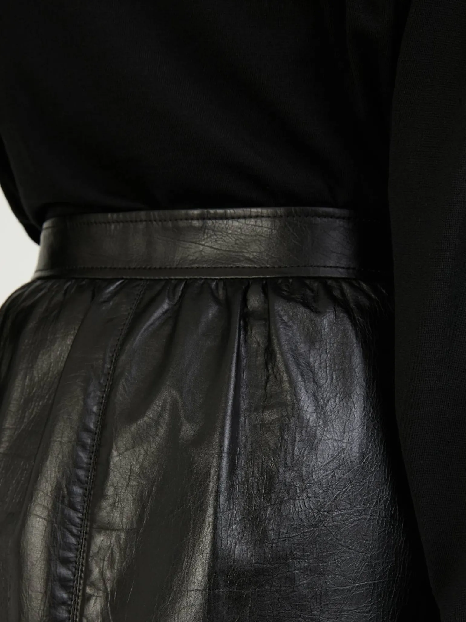 Bleistiftrock aus Leder Schwarz