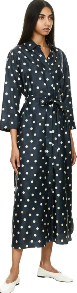 Gepunktetes Blusenkleid 'Leva' aus Seide Marineblau