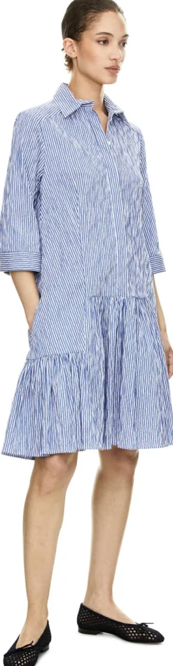 Gestreiftes Midikleid mit Seersucker-Optik Blau