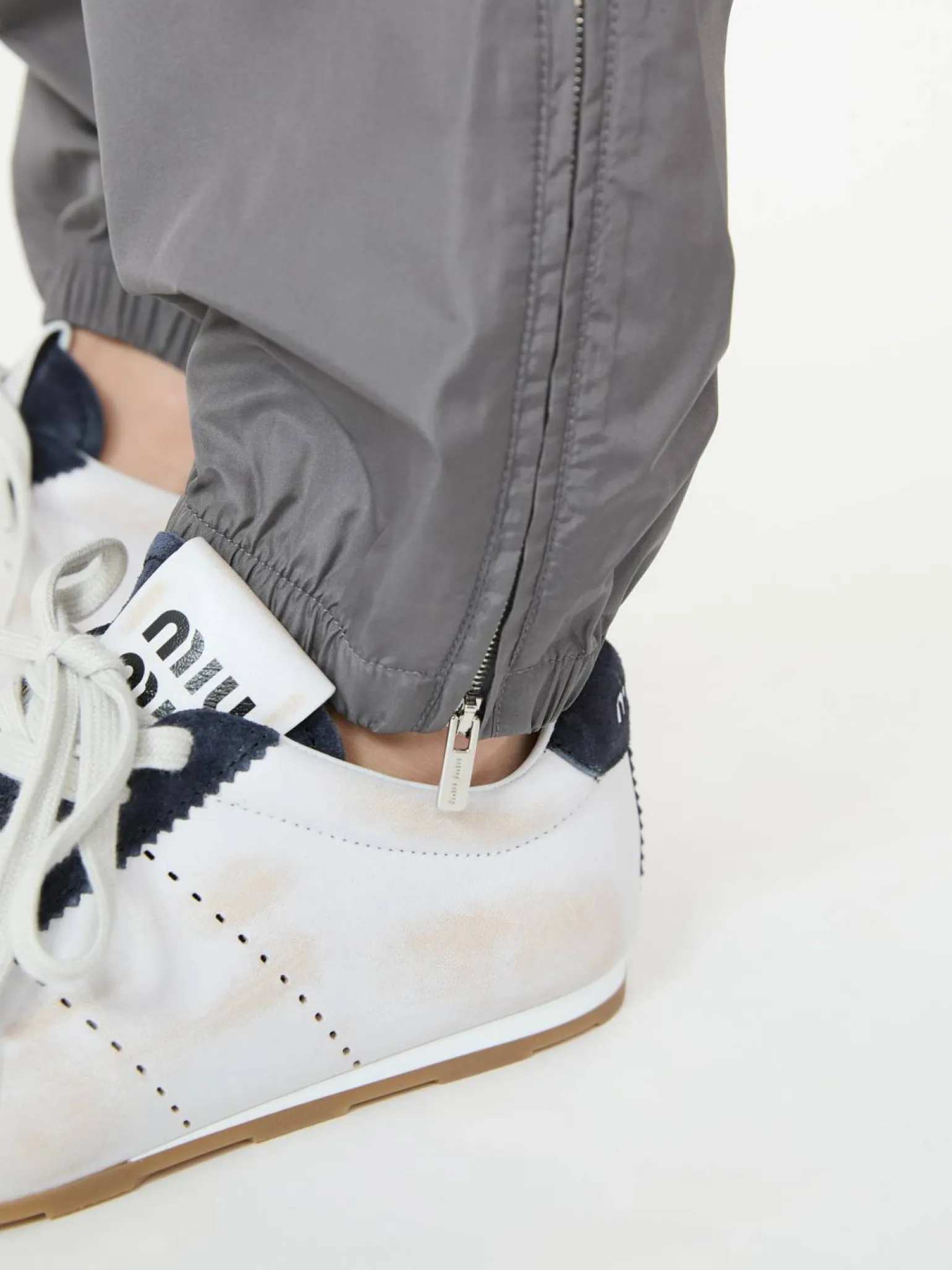 Jogginghose mit Logo Patch Grau