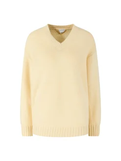 Oversize Cashmere-Pullover mit V-Ausschnitt Butter