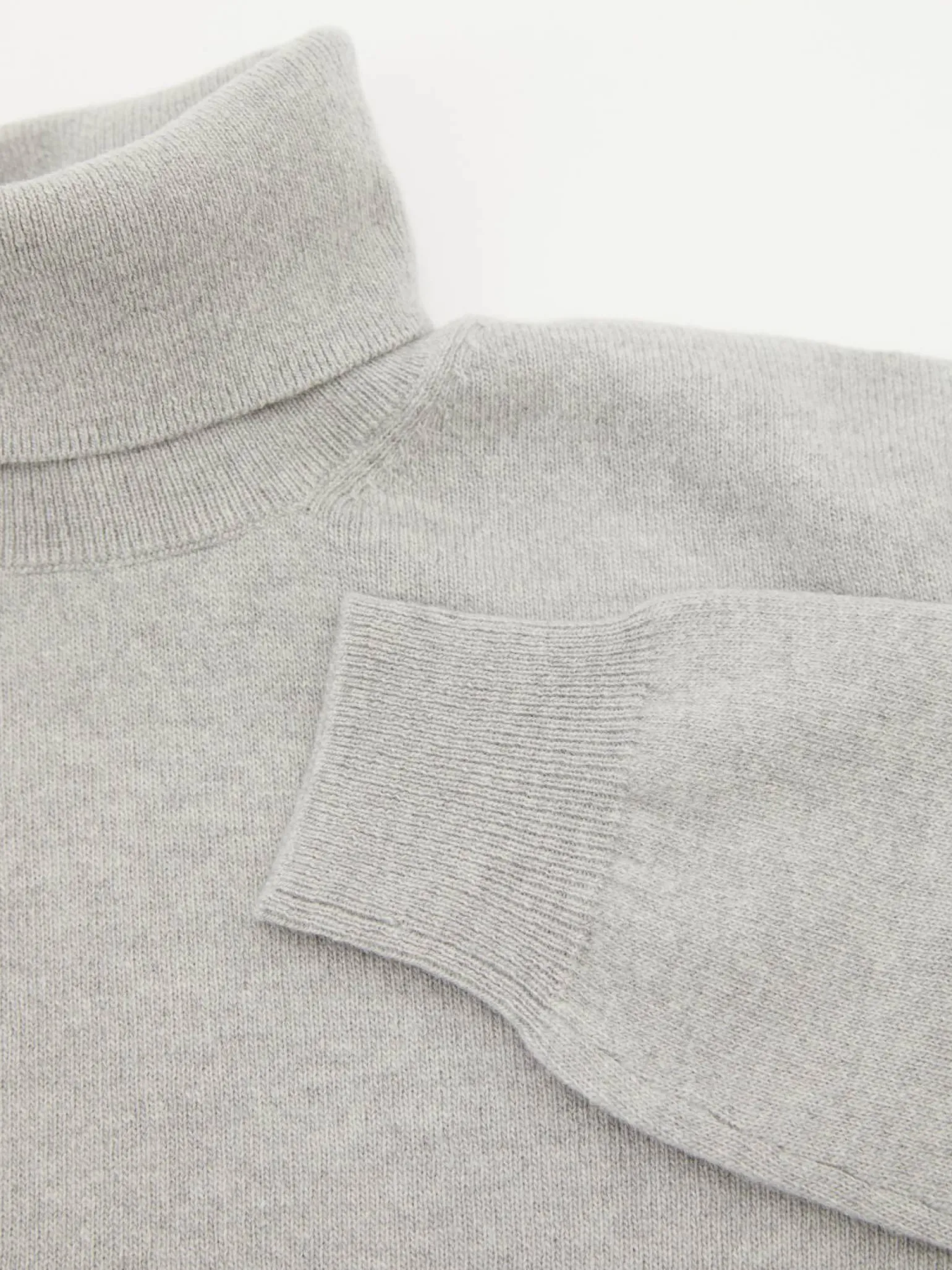 Rollkragenpullover Grau