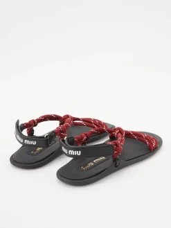 Sandalen in Rot