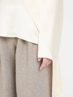 Seidenbluse mit Cape-Effekt Crème