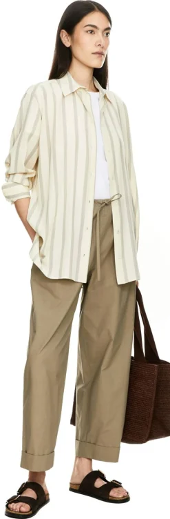 Shopper 'Loretta' Braun