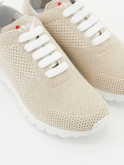Sneaker aus Cashmere Beige