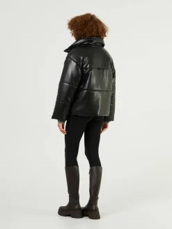 Steppjacke 'Hide' Schwarz