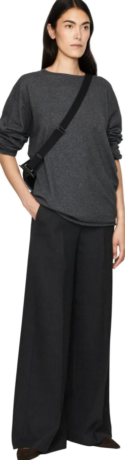 Umhängetasche 'Slouchy Banana Large' Schwarz