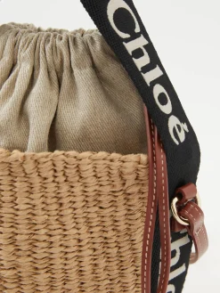 Umhängetasche 'Small Woody Basket' Schwarz/Crème