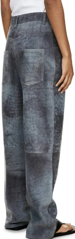 Velourslederhose mit wolkigem Finish Blau