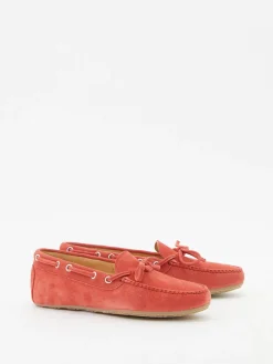 Veloursleder-Mokassin mit Schleife Rot