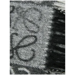 Woll-Cashmere-Schal mit Schachbrettmuster Grau